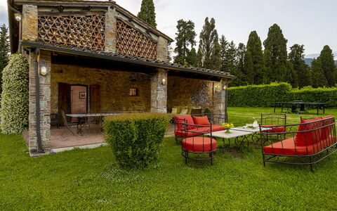 La Mandolata 12: Domicile, Chalet, Jardin, Biens, Ferme, Arrière-Cour, Pelouse, Cour, Brique, Villa