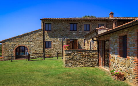 Villa Stroncoli 14: Paysage, Zone Rurale, Brickwork, Chalet, Ferme, Brique, Biens, Mur De Pierre, Hacienda, Villa