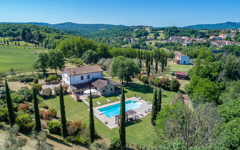 Casale la Splendida 10: Zone Résidentielle, Biens, Piscine, Ferme, Chalet, Villa, Hacienda, Aménagement Paysager, Manoir, Eco Hôtel