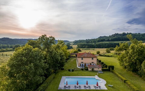 Villa Iside 8: Piscine, Biens, Pelouse, Ferme, Parc, Villa, Hacienda, Ferme, Manoir, Eco Hôtel