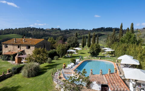 Il Pratone 12: Villa, Aliments