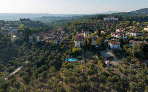 Villa Treggiaia 12+2: Zone Résidentielle, Végétation, Vue Du Ciel, Paysage, Zone Rurale, Quartier, Maison, Lot Terre, Banlieue, Établissements Humains