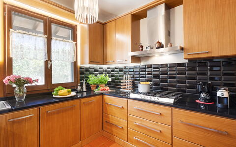 Villa Castiglione 9: Cuisine, Comptoir, Appareil De Cuisine, Cabinetry, Design Intérieur, Principaux Appliance, Sol, Meubles, Domicile, Tiroir