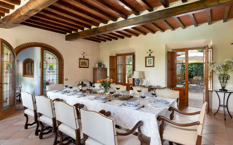 Casa Paggetti 8: Meubles, Design Intérieur, Table, Bois, Sol, Chaise, Domicile, Table Cuisine Et Salle A Manger, Salle À Manger, Pièce