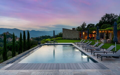 Villa Krisztina 10: Piscine, Mobilier De Jardin, Aménagement Paysager, Eco Hôtel, Recours, Villa, Caractéristique De L'Eau