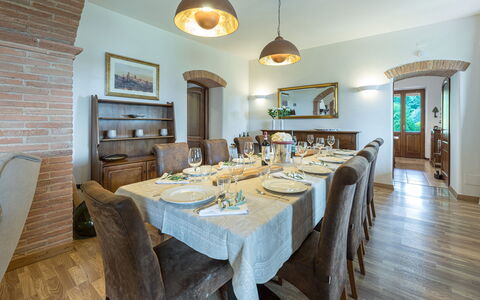 Villa Pianello 10: Meubles, Design Intérieur, Table, Chaise, Sol, Bois, Plafond, Salle À Manger, Table Cuisine Et Salle A Manger, Pièce