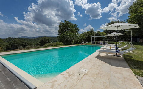 Villa Pianello 10: Bleu, Piscine, Composite, Recours, Ombre, Caractéristique De L'Eau, Thermes, Aménagement Paysager, Eco Hôtel, Mobilier De Jardin