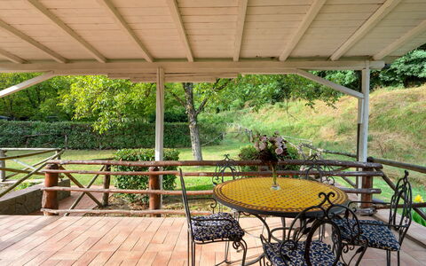 Valleverde 28+2: Bois, Meubles, Porche, Structure En Plein Air, Mobilier De Jardin, Ombre, Tableau De Plein Air, Chaise, Arrière-Cour, Tache De Bois