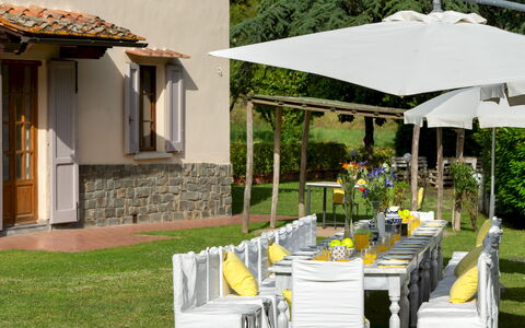 Valleverde 28+2: Meubles, Table, Chaise, Mobilier De Jardin, Restaurant, Nappe De Table, Ombre, Tableau De Plein Air, Parapluie, Jardin