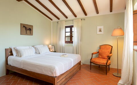 Villa Allodola 12: Meubles, Design Intérieur, Mur, Sol, Sol, Bois, Lit, Chambre, Plafond, Domicile