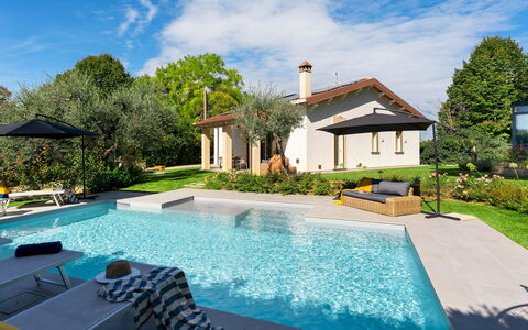 La Villanella 6: Piscine, Recours, Zone Résidentielle, Maison, Jardin, Loisir, Eco Hôtel, Caractéristique De L'Eau, Domicile