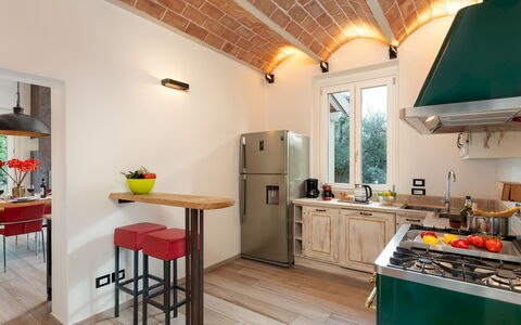 La Villanella 6: Cuisine, Meubles, Design Intérieur, Appareil De Cuisine, Bois, Comptoir, Principaux Appliance, Plafond, Sol, Électroménager
