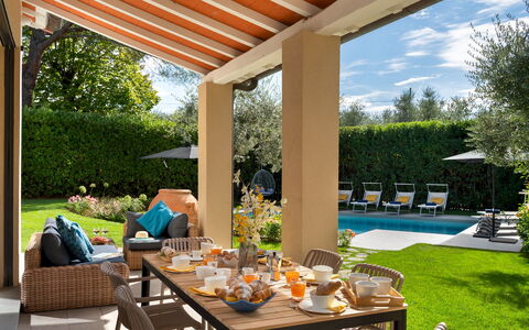 La Villanella 6: Meubles, Mobilier De Jardin, Chaise, Jardin, Domicile, Table, Lot Terre, Arrière-Cour, Ombre, Recours