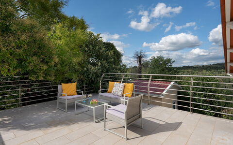 La Villanella 6: Mobilier De Jardin, Meubles, Chaise, Plate-Forme, Ombre, Eco Hôtel, Balustrade, Tableau De Plein Air, Balcon, Dur