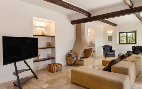 Casale Rondinella 6+2: Meubles, Sol, Design Intérieur, Mur, Sol, Canapé, Bois, Salon, Plafond, Pièce