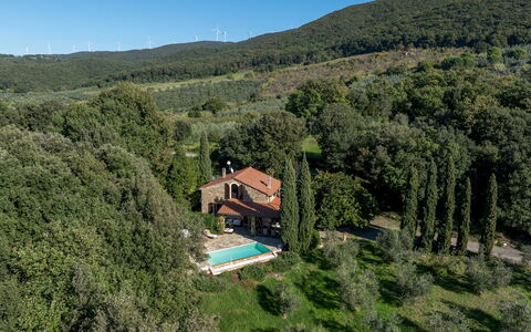 La Nula 4: Domicile, Maison, Paysage, Chalet, Toit, Biens, Zone Rurale, Station De Montagne, Ferme, Village