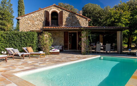 La Nula 4: Piscine, Maison, Domicile, Porte, Chalet, Recours, Ferme, Biens, Jardin, Villa