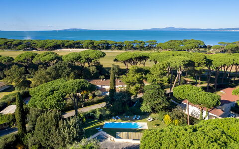 Villa Puntala 10: Vue Du Ciel, Aménagement Paysager, Recours, Piscine, Parc, Photographie Aérienne, Ville Resort, Tropiques