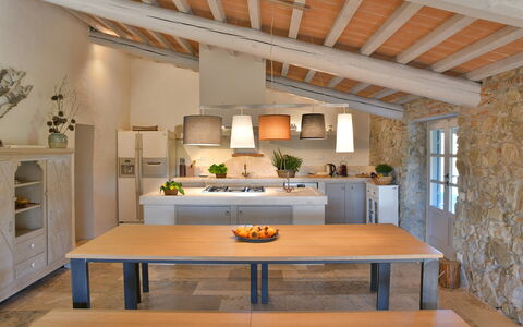 Casa la Pratellaccia 6+2: Meubles, Design Intérieur, Sol, Bois, Table, Plafond, Cuisine, Domicile, Sol, Luminaire
