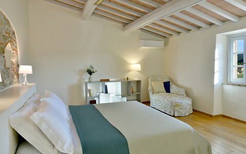 Casa la Pratellaccia 6+2: Mur, Meubles, Design Intérieur, Sol, Sol, Pièce, Plafond, Domicile, Chambre, Lit
