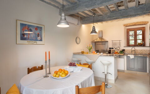 Casa da Sogno 12: Meubles, Design Intérieur, Sol, Cuisine, Plafond, Comptoir, Luminaire, Chaise, Pièce, Sol