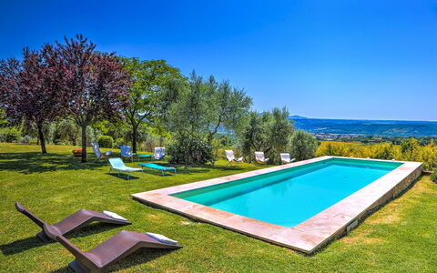 Casale Tre Cipressi 10: Bleu, Piscine, Jardin, Prairie, Pelouse, Aménagement Paysager, Biens, Ferme, Hacienda, Arrière-Cour