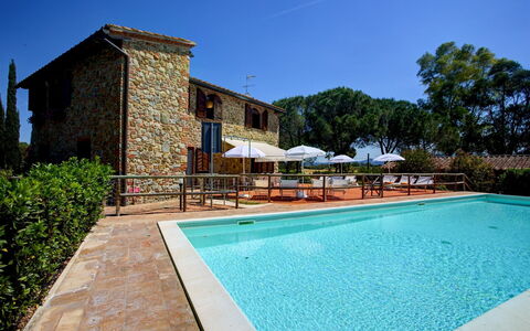 La Magia 8+2: Piscine, Villa, Hôtel, Recours