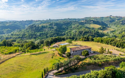 Villa Iole 14: Paysage, Colline, Lot Terre, Zone Rurale, Station De Montagne, Biens, Prairie, Village, Plantation