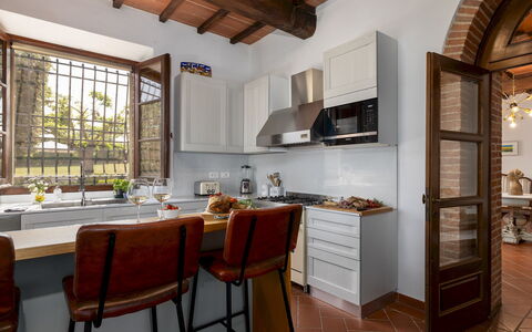 Villa la Monarca 16: Meubles, Design Intérieur, Cuisine, Sol, Appareil De Cuisine, Mur, Comptoir, Cabinetry, Bois, Plafond