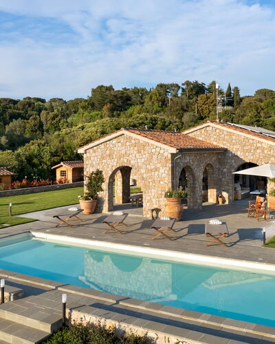 Villa la Casina 4: Biens, Chalet, Ferme, Hacienda, Piscine, Villa, Manoir, Recours, Aménagement Paysager, Cour