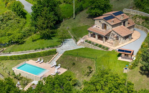 Poggio delle Lumie 6: Maison, Domicile, Chalet, Biens, Ferme, Zone Rurale, Jardin, Villa, Village, Cour