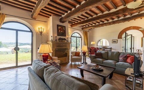 Podere Casanovina 12: Meubles, Design Intérieur, Domicile, Chaise, Plafond, Parquet, Canapé, Salon, Dur, Villa