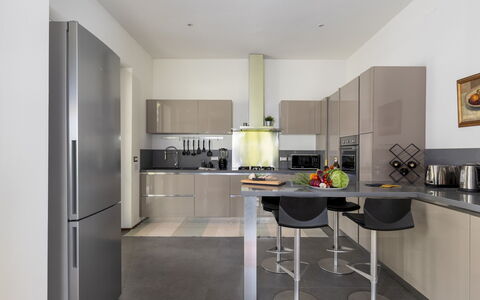 La Casetta 12: Meubles, Cuisine, Appareil De Cuisine, Design Intérieur, Comptoir, Sol, Principaux Appliance, Cabinetry, Bois, Sol
