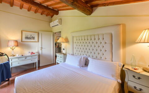 Villa Ginevra 12: Recours, Hôtel, Villa, Piscine, Ville Resort, Lampe, Hôtel Boutique, Plante D'Appartement