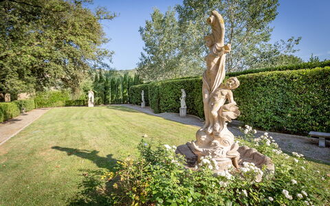 Villa Ginevra 12: Arbuste, Jardin, Couverture De Sol, Aménagement Paysager, Pelouse Ornement, Pelouse, Jardin Botanique, Parc, Passerelle