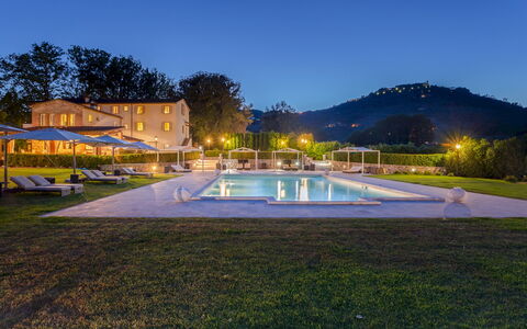 Villa Ginevra 12: Piscine, Recours, Thermes, Mobilier De Jardin, Biens, Hôtel, Aménagement Paysager, Ville Resort, Villa, Eco Hôtel
