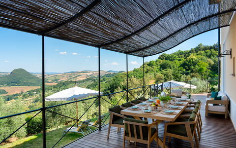 Villa Francesca 10: Mobilier De Jardin, Eco Hôtel, Ombre, Station De Montagne, Chaise, Chaîne De Montagnes, Tableau De Plein Air, Table Cuisine Et Salle A Manger, Balcon, Recours