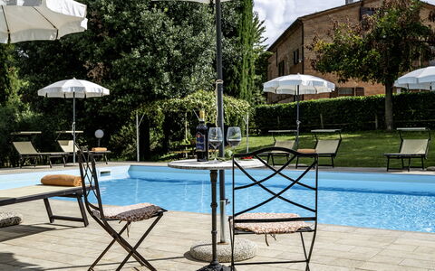 La Burraia 18: Meubles, Mobilier De Jardin, Piscine, Parapluie, Recours, Chaise, Ombre, Balancelle, Loisir, Tableau De Plein Air
