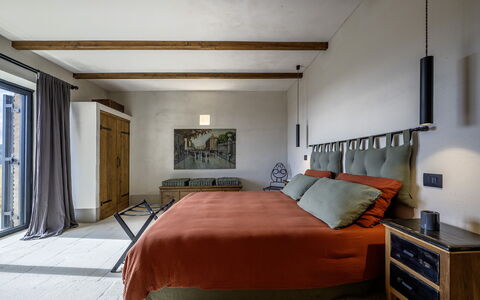I Tramonti 10+2: Meubles, Design Intérieur, Lit, Mur, Sol, Chambre, Sol, Bois, Plafond, Pièce