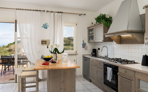 Villa Perelle 8: Meubles, Cuisine, Appareil De Cuisine, Design Intérieur, Comptoir, Sol, Bois, Principaux Appliance, Cabinetry, Sol