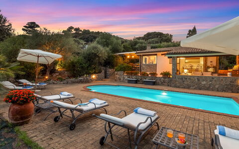 Villa Althaea 6: Piscine, Recours, Eco Hôtel, Mobilier De Jardin, Ville Resort, Aménagement Paysager, Hacienda, Thermes, Biens, Hôtel
