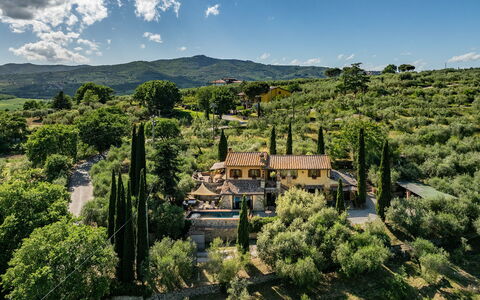 Colle Calzolaro 8: Arbuste, Paysage, Biens, Aménagement Paysager, Chaparral, Village De Montagne, Villa