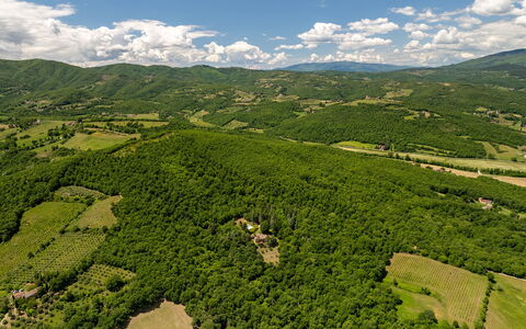 Villa Palazzolo 8: Environnement Naturel, Paysage Naturel, Montagnes, Paysage, Prairie, Terrain, Forêt, Station De Montagne, Vue Du Ciel, Plantation