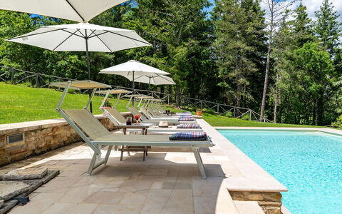 Villa Palazzolo 8: Piscine, Mobilier De Jardin, Balancelle, Recours, Meubles, Parapluie, Ombre, Loisir, Eco Hôtel, Chaise