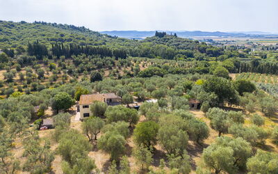 Casale le Lupe Apartments