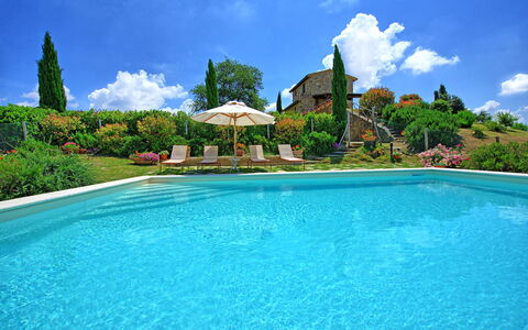 Castelmuzio: Piscine, Propriété, Recours, Vacances, Immobilier, Bâtiment, Maison, Loisir, Villa, Ville Resort