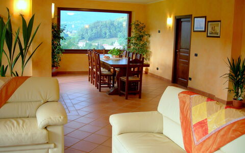 Villa Saida: Pièce, Propriété, Meubles, Bâtiment, Salon, Design Intérieur, Immobilier, Table, Maison, Sol