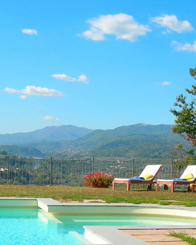 Villa Saida: Paysage Naturel, La Nature, Propriété, Piscine, Ciel, Maison, Immobilier, Loisir, Paysage, Montagne