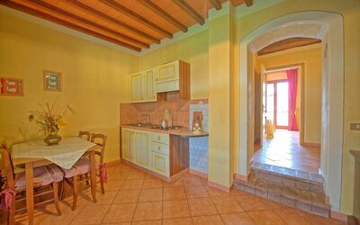 Nespolo 6: Propriété, Pièce, Bâtiment, Maison, Meubles, Sol, Immobilier, Plafond, Design Intérieur, Domicile