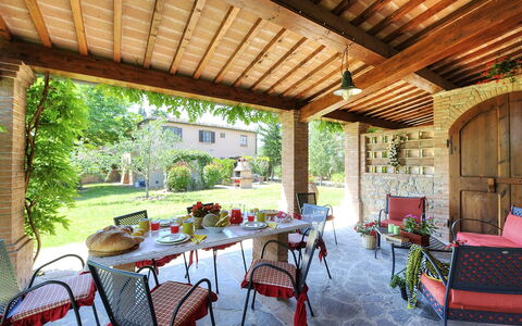 Montelopio: Propriété, Bâtiment, Immobilier, Pièce, Patio, Maison, Porche, Design Intérieur, Domicile, Biens